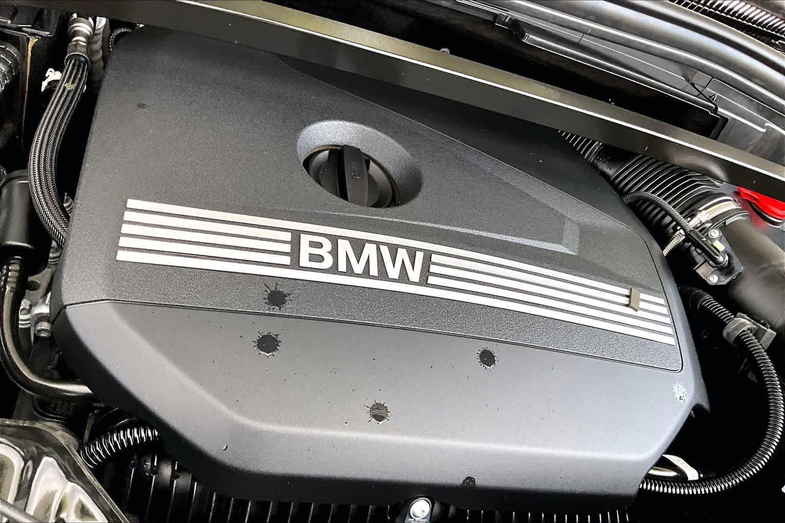 Used 2023 Alpine White BMW xDrive28i image 24