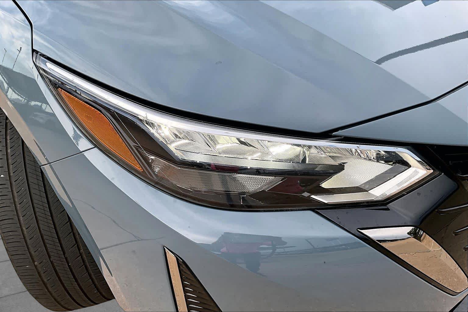 Used 2024 Atlantic Gray Metallic Nissan SR image 26