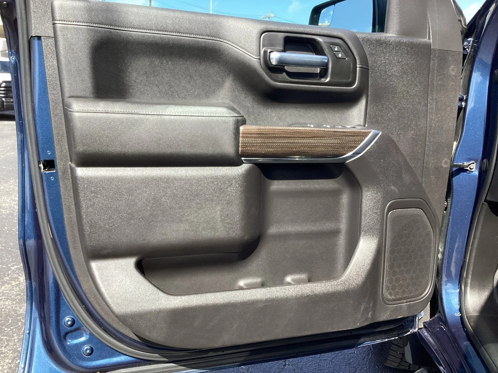 Certified Used 2021 Northsky Blue Metallic Chevrolet LT image 32