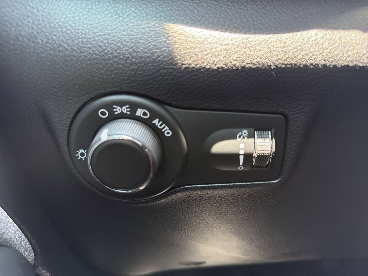 Used 2023 Bright White Clearcoat Jeep Sport image 23