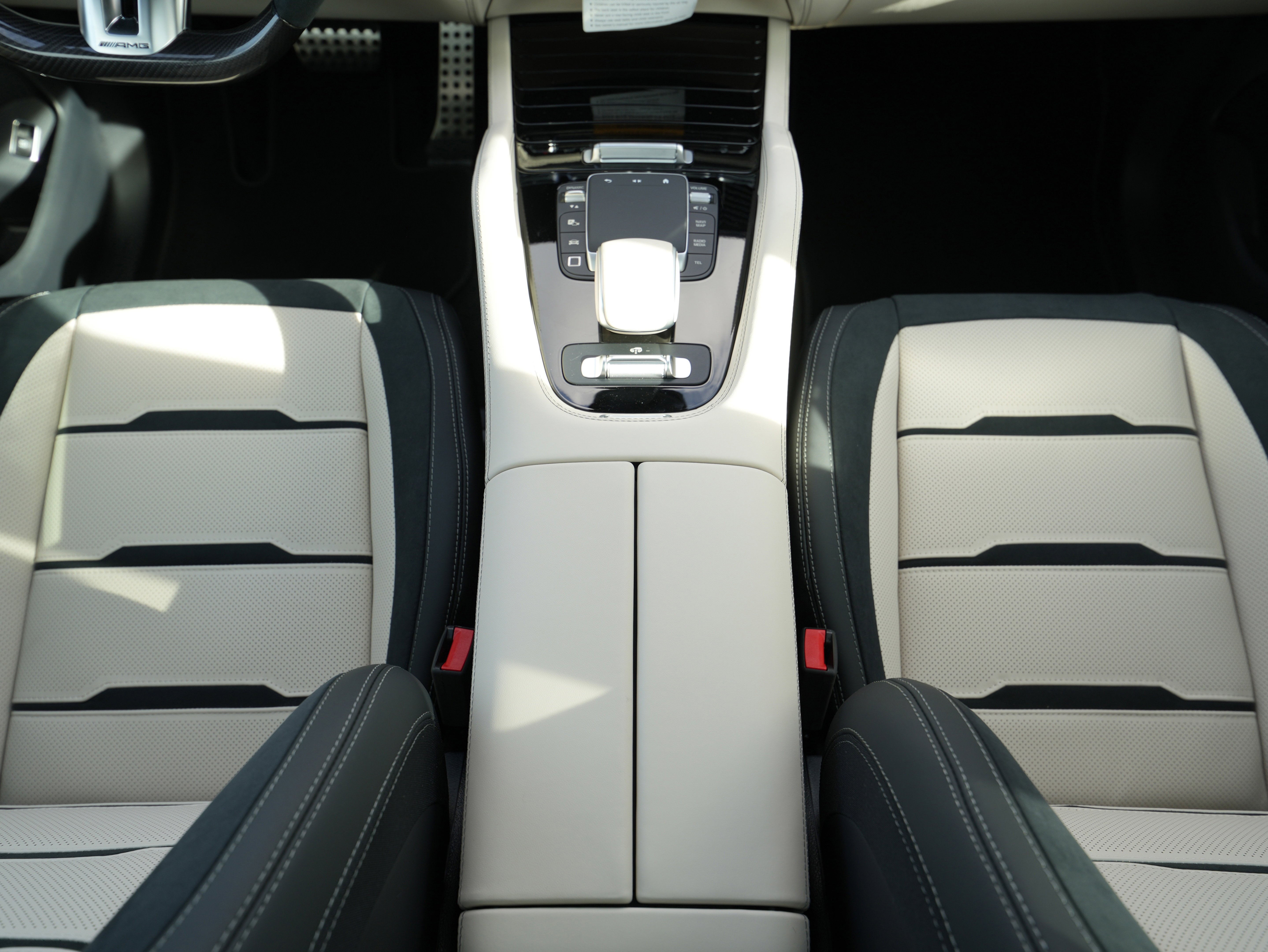New 2026 OBSIDIAN BLACK Mercedes-Benz AMG® GLE 53 image 34