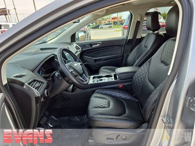 Used 2024 Silver Ford Titanium image 18