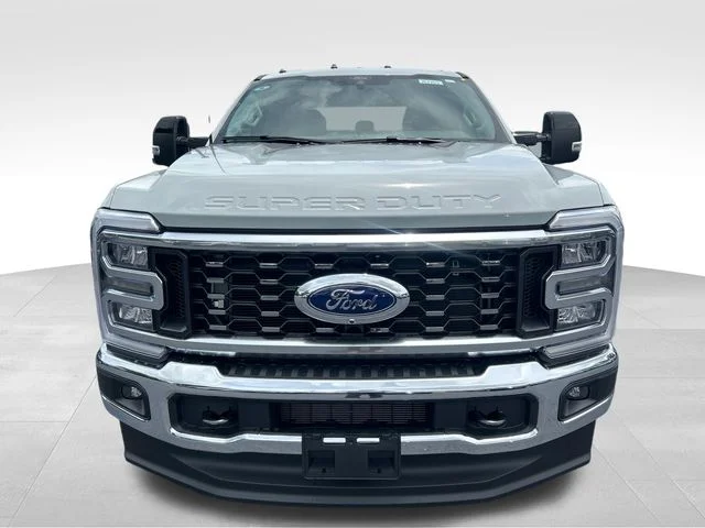 New 2026 Avalanche Ford F-350® Lariat® image 9