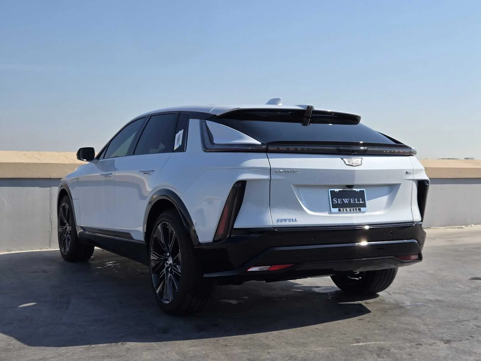 New 2027 Vibrant White Tricoat Cadillac Signature Sport image 3