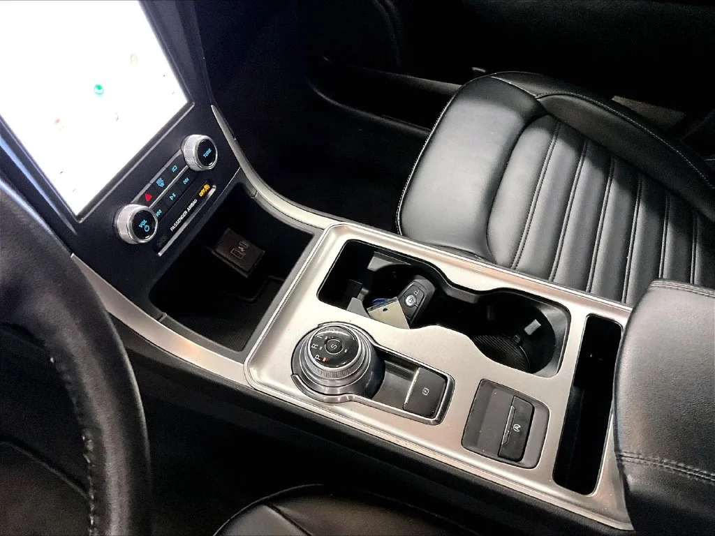 Used 2024 Gray Metallic Ford SEL image 20