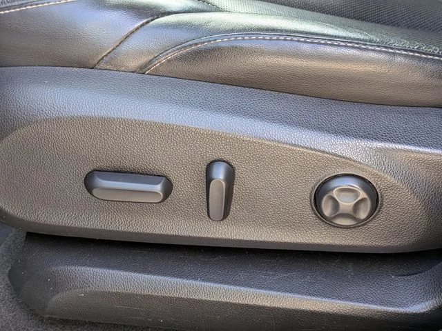 Used 2017 Purple Buick Essence image 23