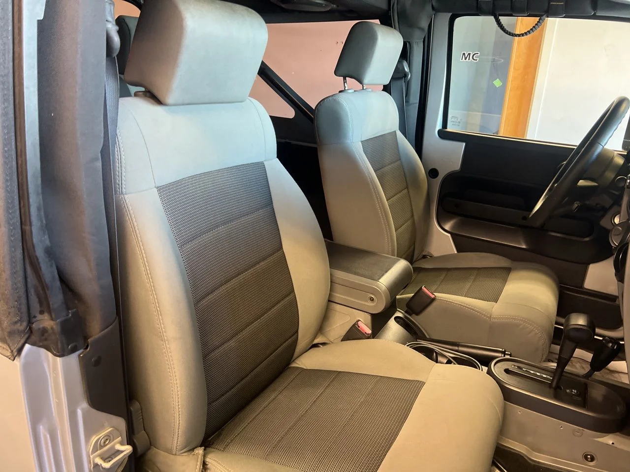 Used 2009 Silver Jeep X image 16