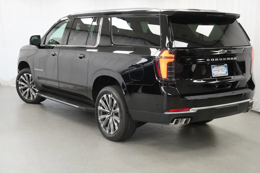 New 2026 Black Chevrolet High Country image 5