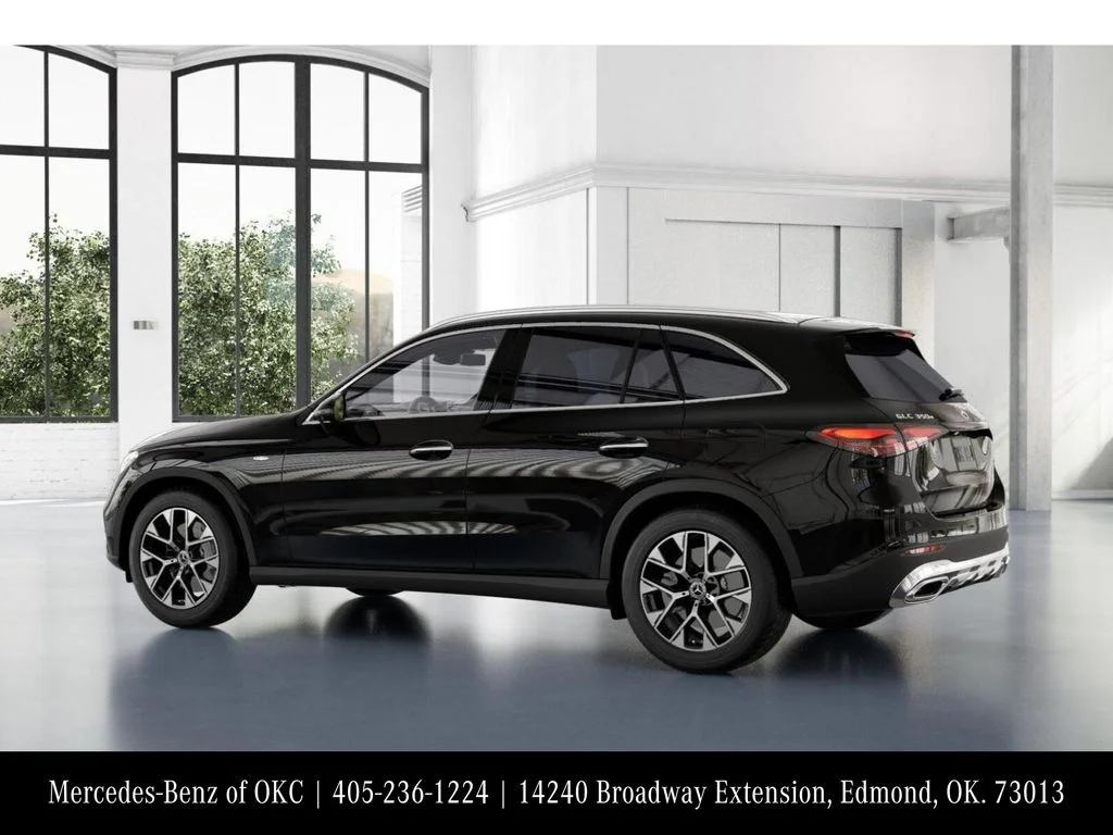 Used 2026 Black Mercedes-Benz GLC 350e image 31