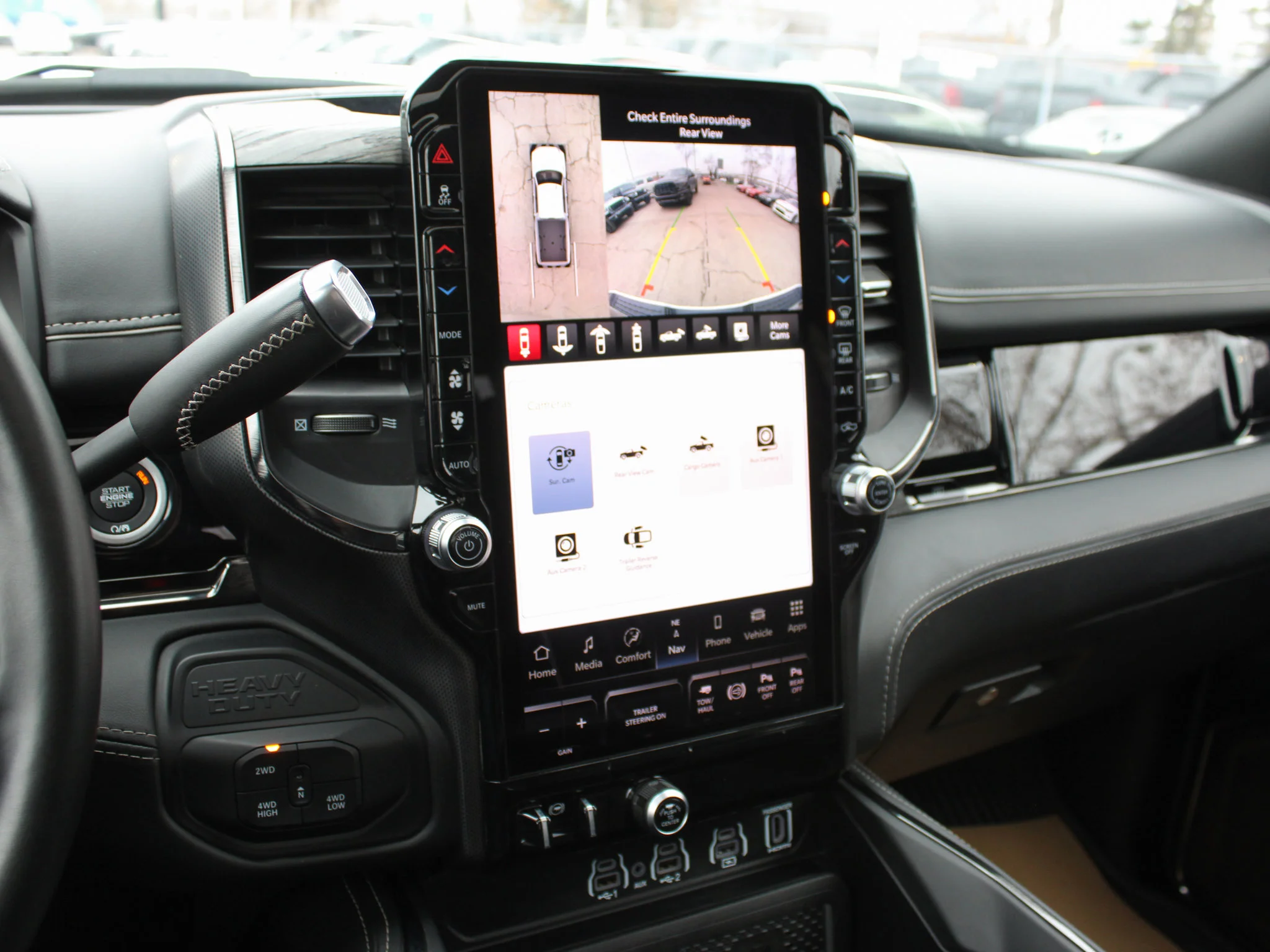 Certified Used 2025 White RAM Limited * Cummins Diesel | 5th Wheel & Gooseneck | Adaptive Cruise | Apple CarPlay | Tonneau Cover image 30
