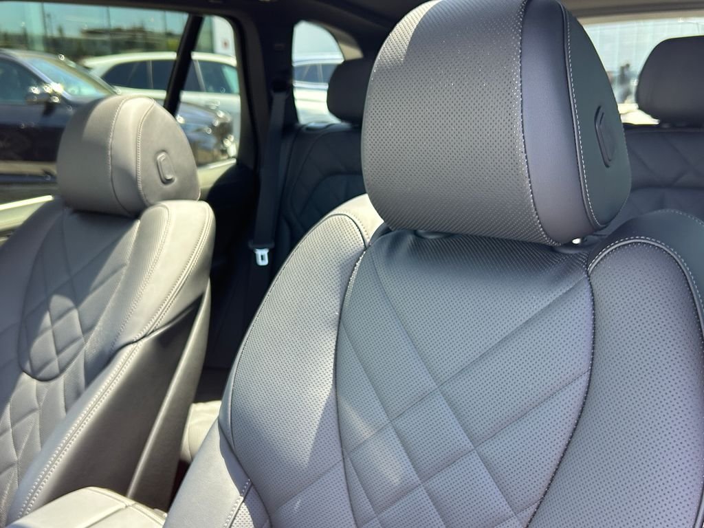 2026 BMW X5 50e - Photo 14