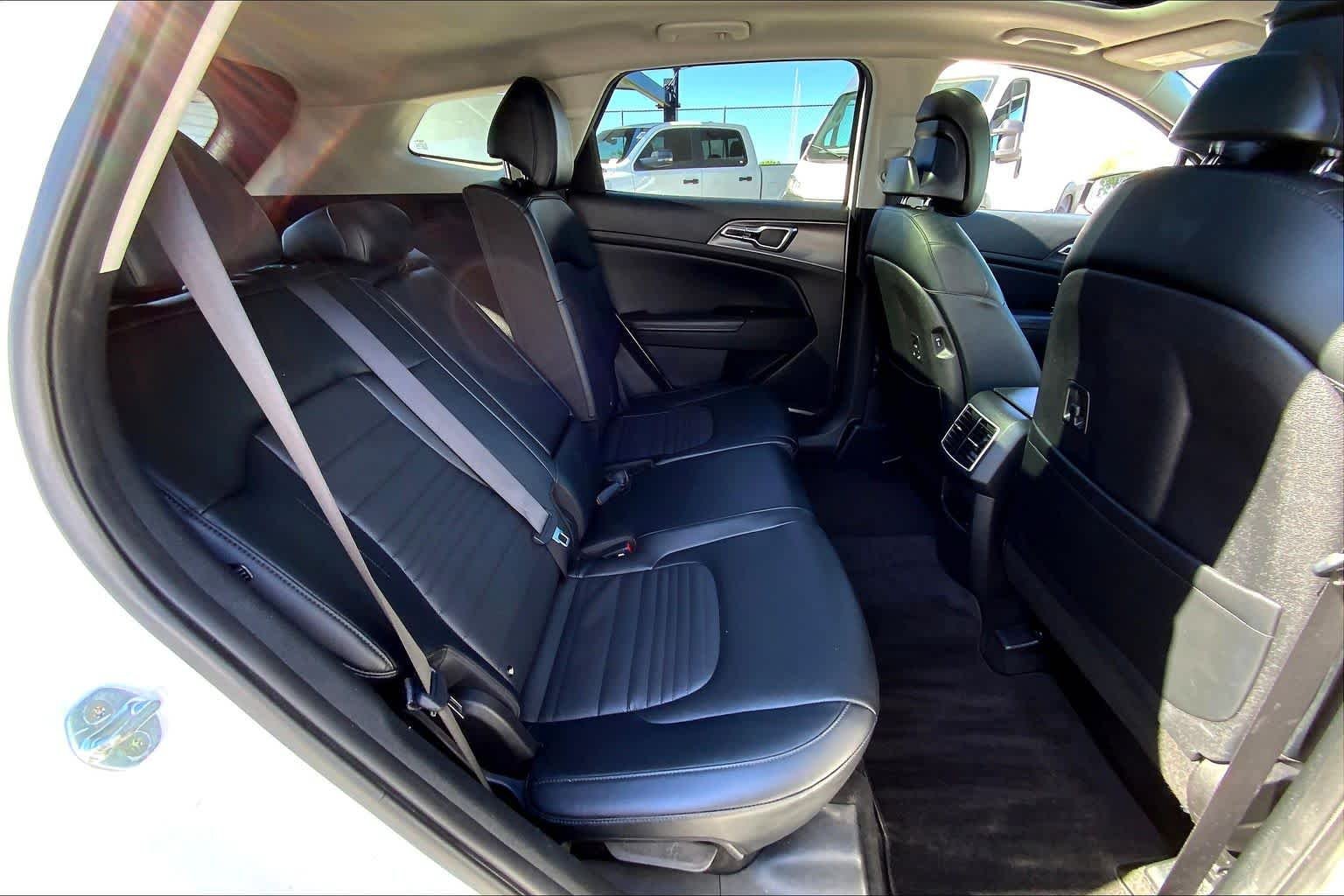 Used 2023 Glacial White Pearl Kia SX-Prestige image 26