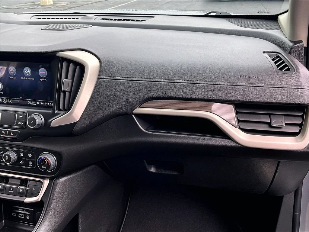 Used 2023 Sterling Metallic GMC Denali image 13