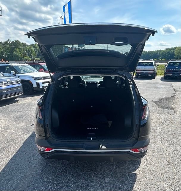 Used 2022 Black Hyundai SEL image 4