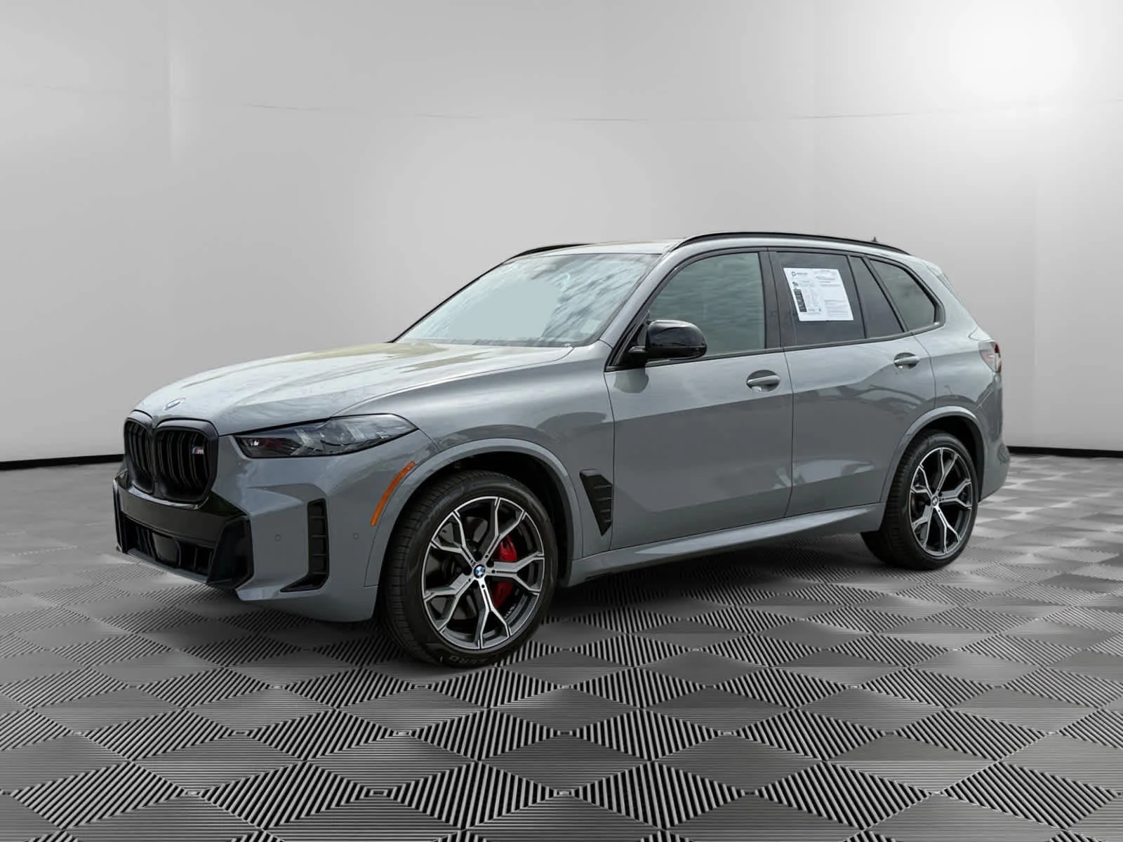 2024 BMW X5 M60i's photo