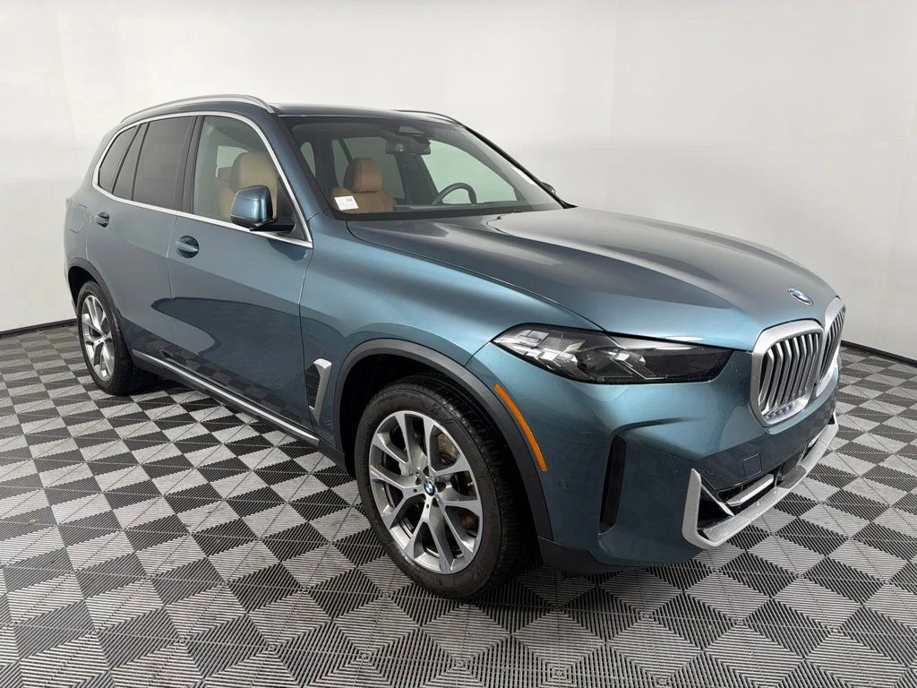 Certified Used 2024 Blue Ridge Mountain Metallic BMW xDrive40i image 3