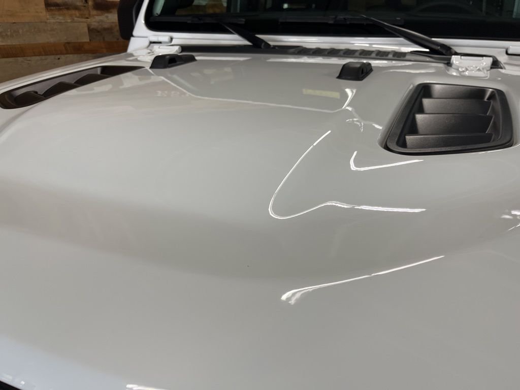 Used 2025 Bright White Clearcoat Jeep Rubicon X image 10