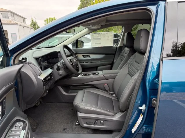 New 2026 Aurora Blue Pearl Metallic Nissan Platinum image 14