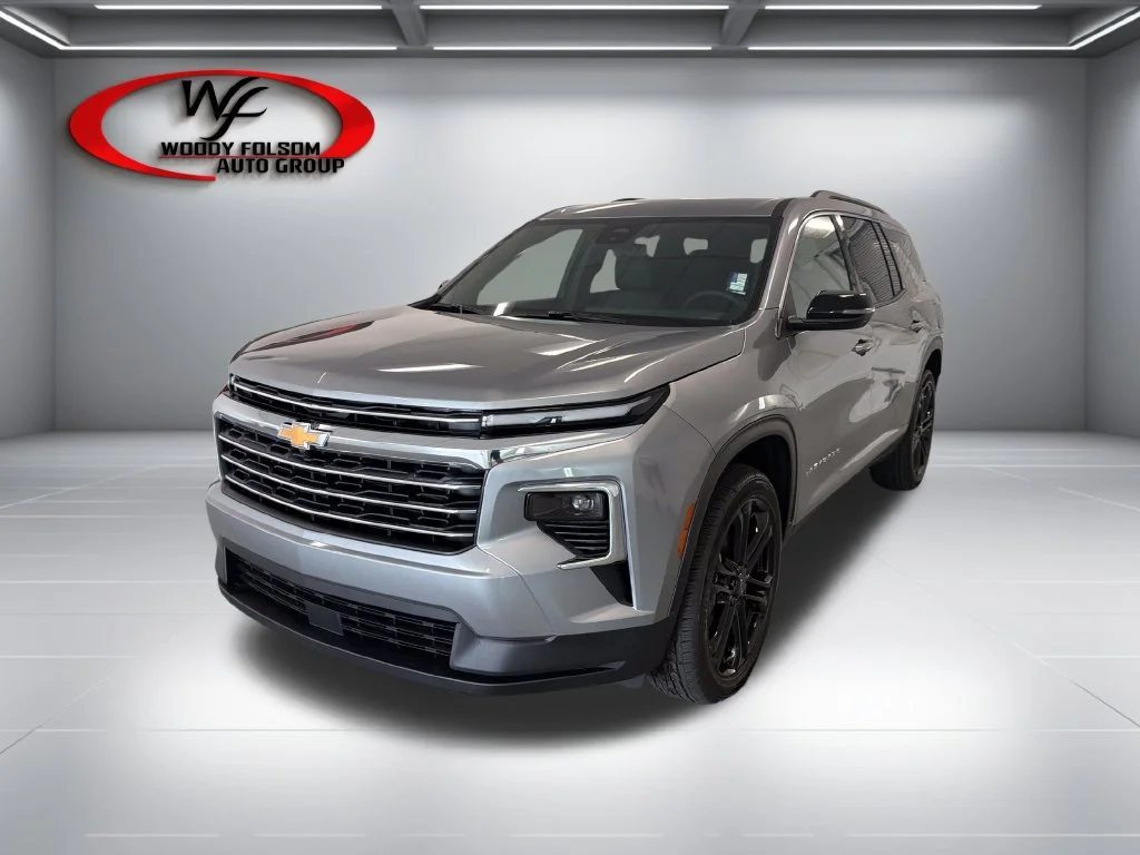 New 2027 Sterling Gray Metallic Chevrolet LT image 3