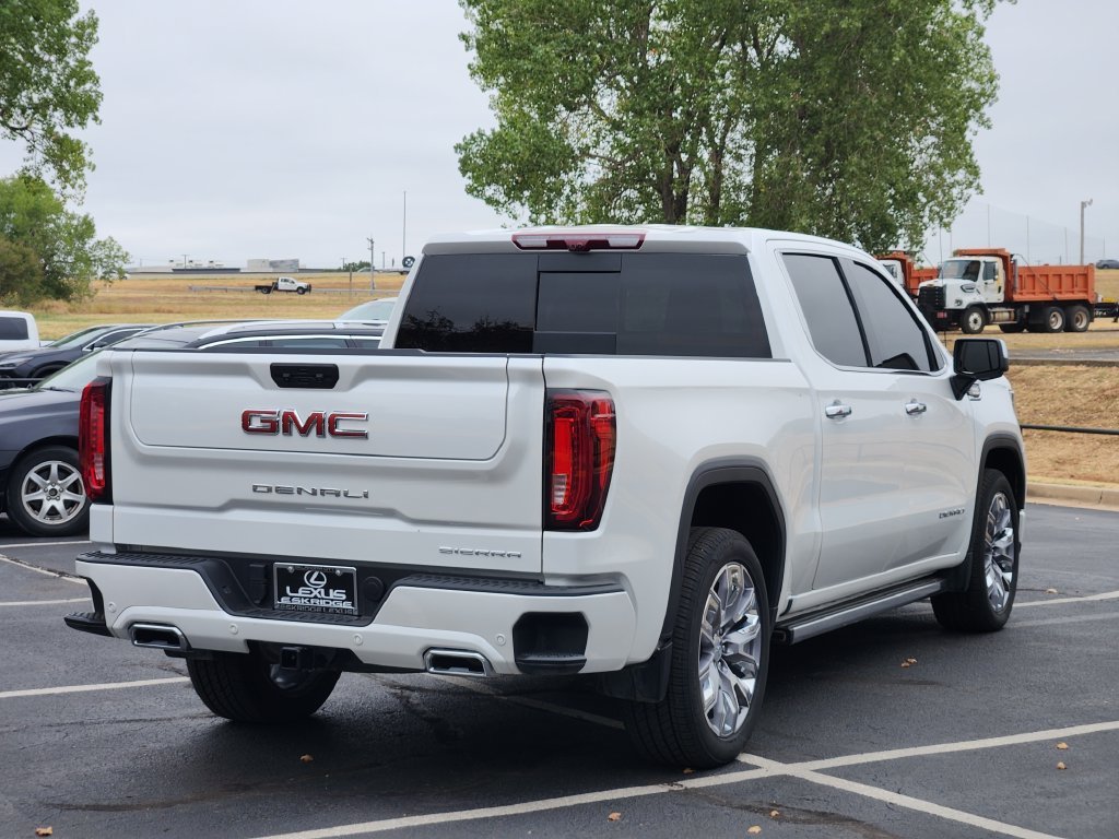 Used 2025 White GMC Denali image 5