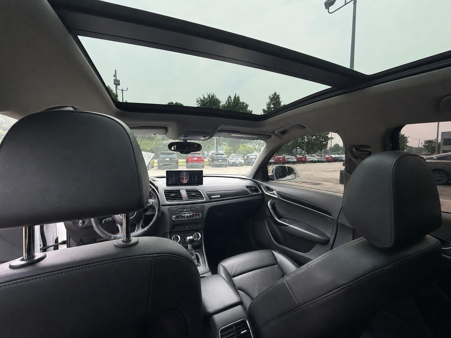 Used 2015 Glacier White Metallic Audi 2.0T Premium Plus image 9