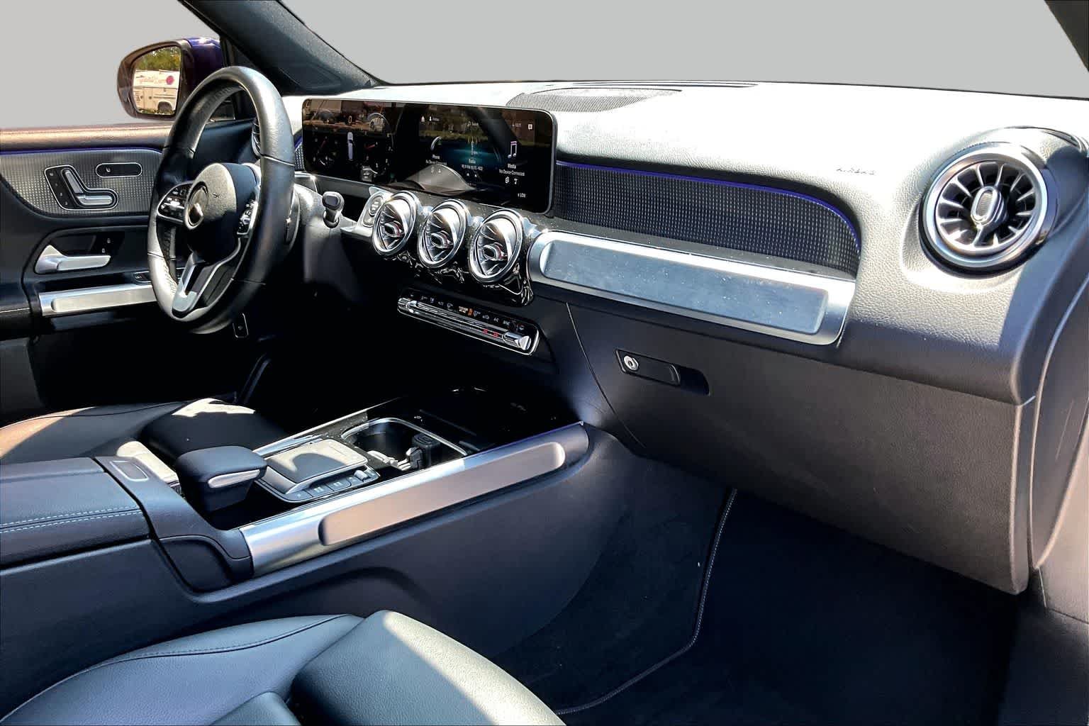 Used 2021 Galaxy Blue Metallic Mercedes-Benz GLB 250 image 19