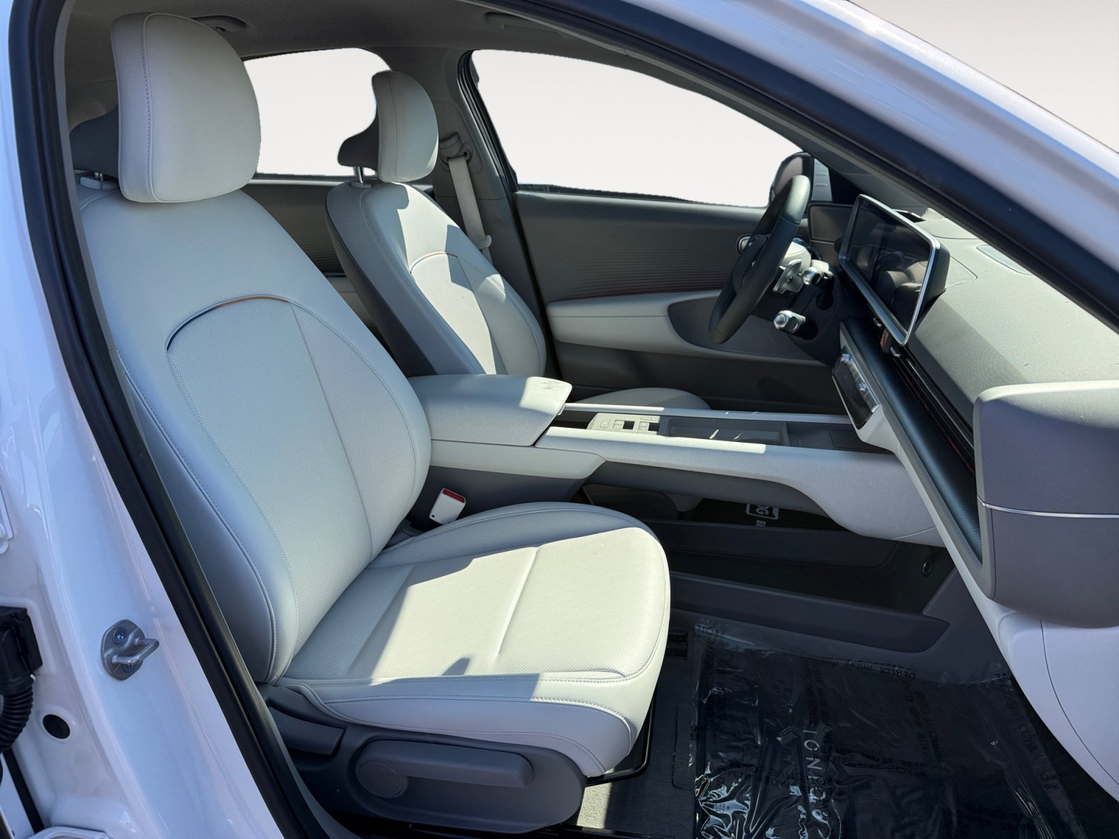 Certified Used 2024 White Hyundai SEL image 19