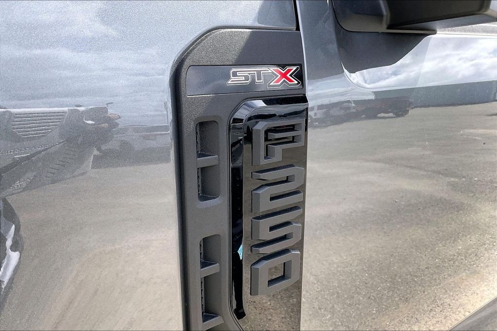 New 2026 Ford Super Duty F-250 XL 4D Crew Cab