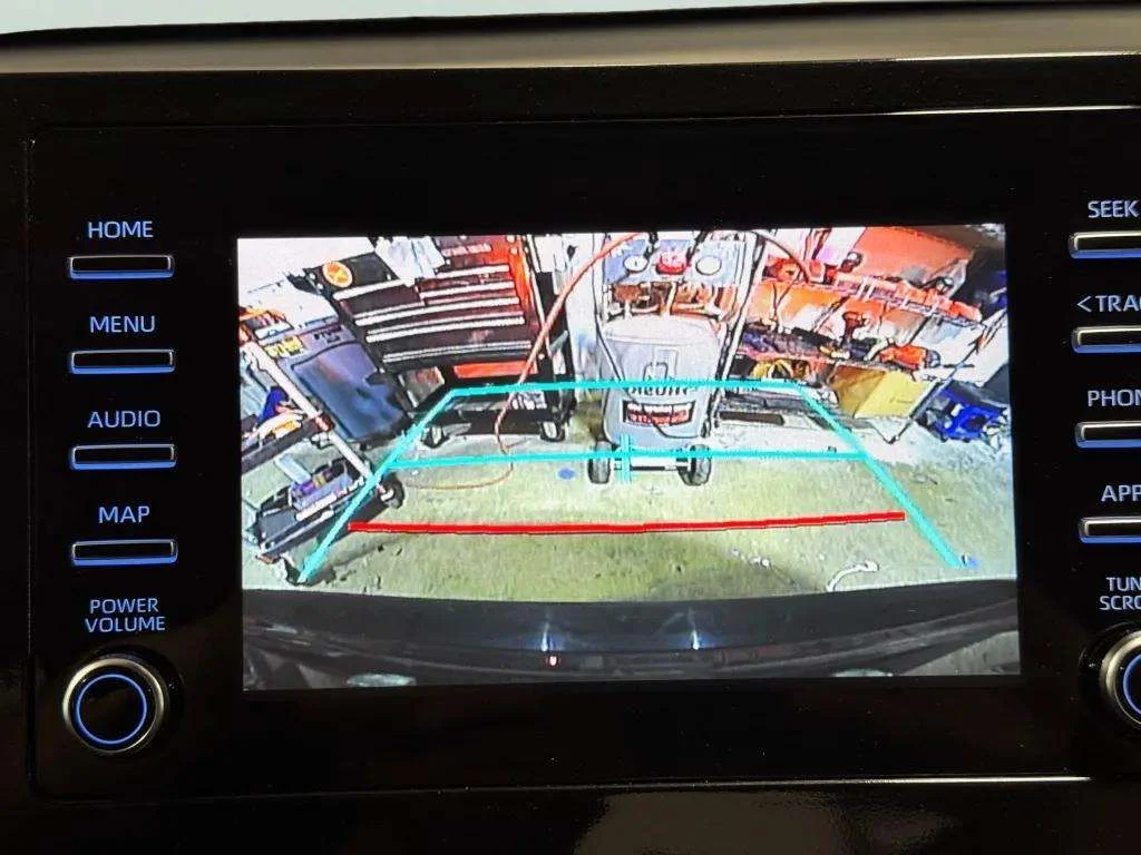 2024 Toyota Camry SE - Photo 13