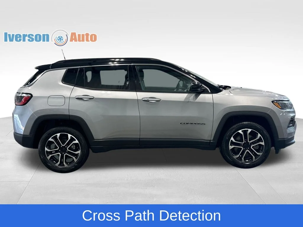 Used 2023 Silver Jeep Limited image 10