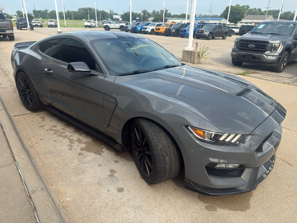 Used 2018 Grey Ford Shelby GT350 image 12