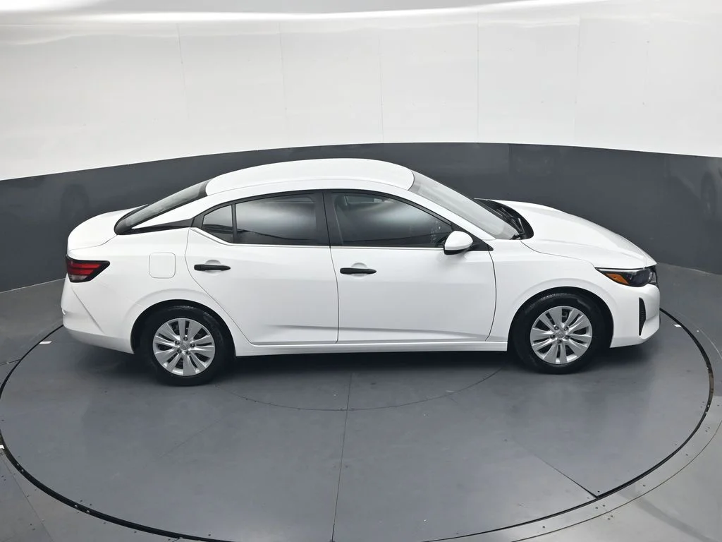 2025 Nissan Sentra S - Photo 32