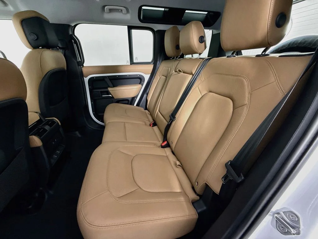 New 2026 Fuji White Land Rover S image 26