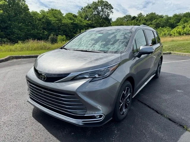 New 2026  Toyota Platinum image 7