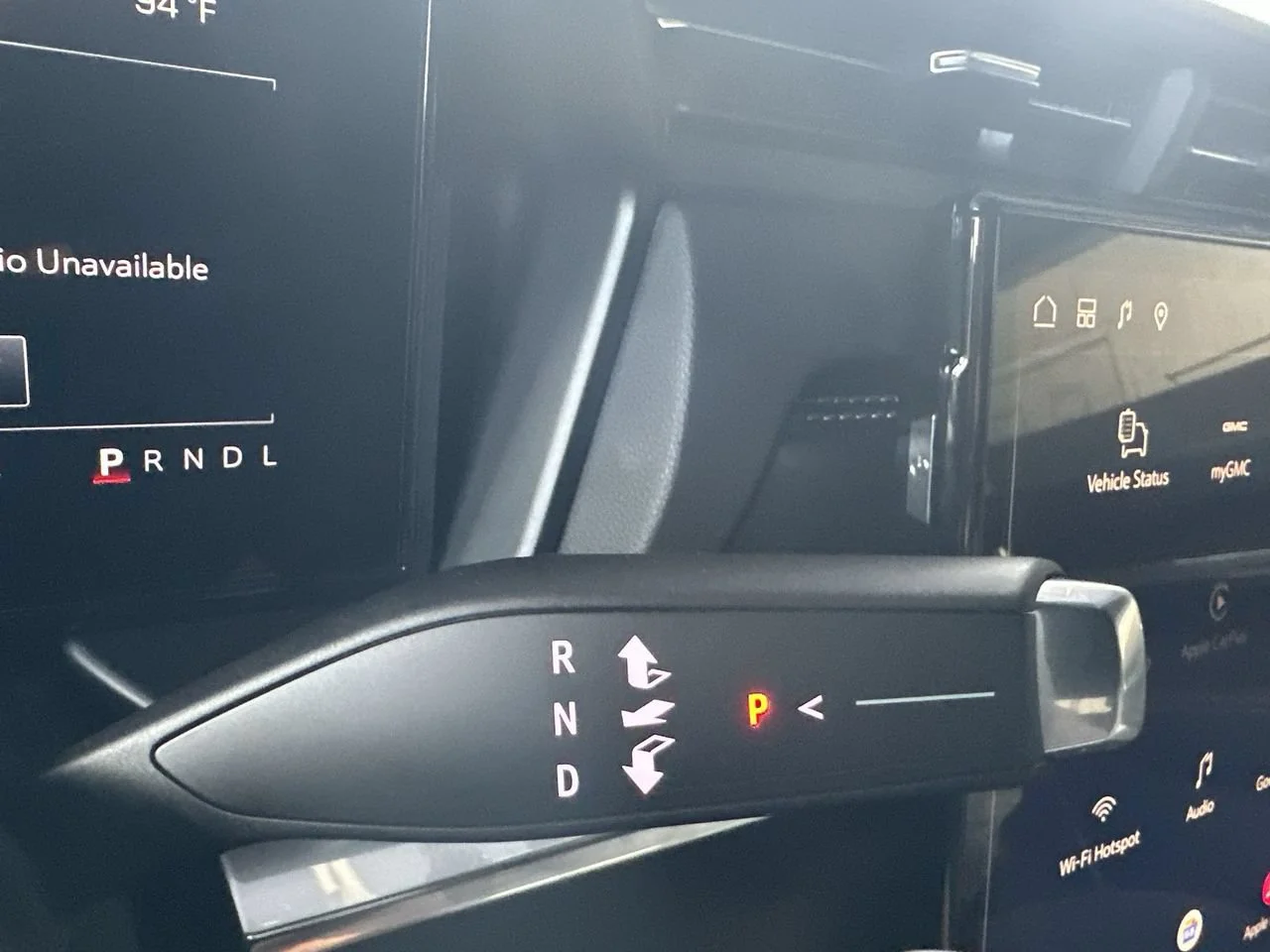 New 2027 Ebony Twilight Metallic GMC Elevation image 21
