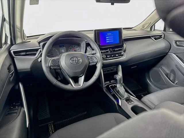 Certified Used 2024 WIND CHILL PEARL Toyota  image 21