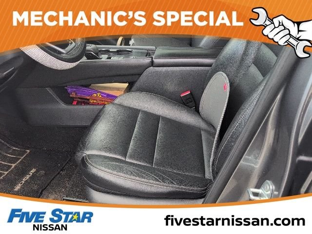 Used 2021 Gray Nissan SL image 10