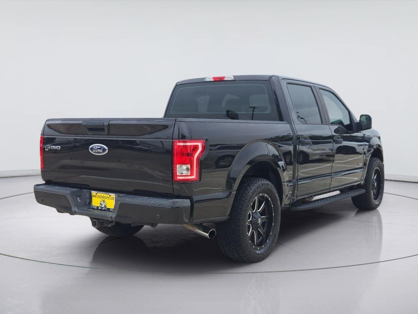 Used 2015 Tuxedo Black Metallic Ford XL image 5