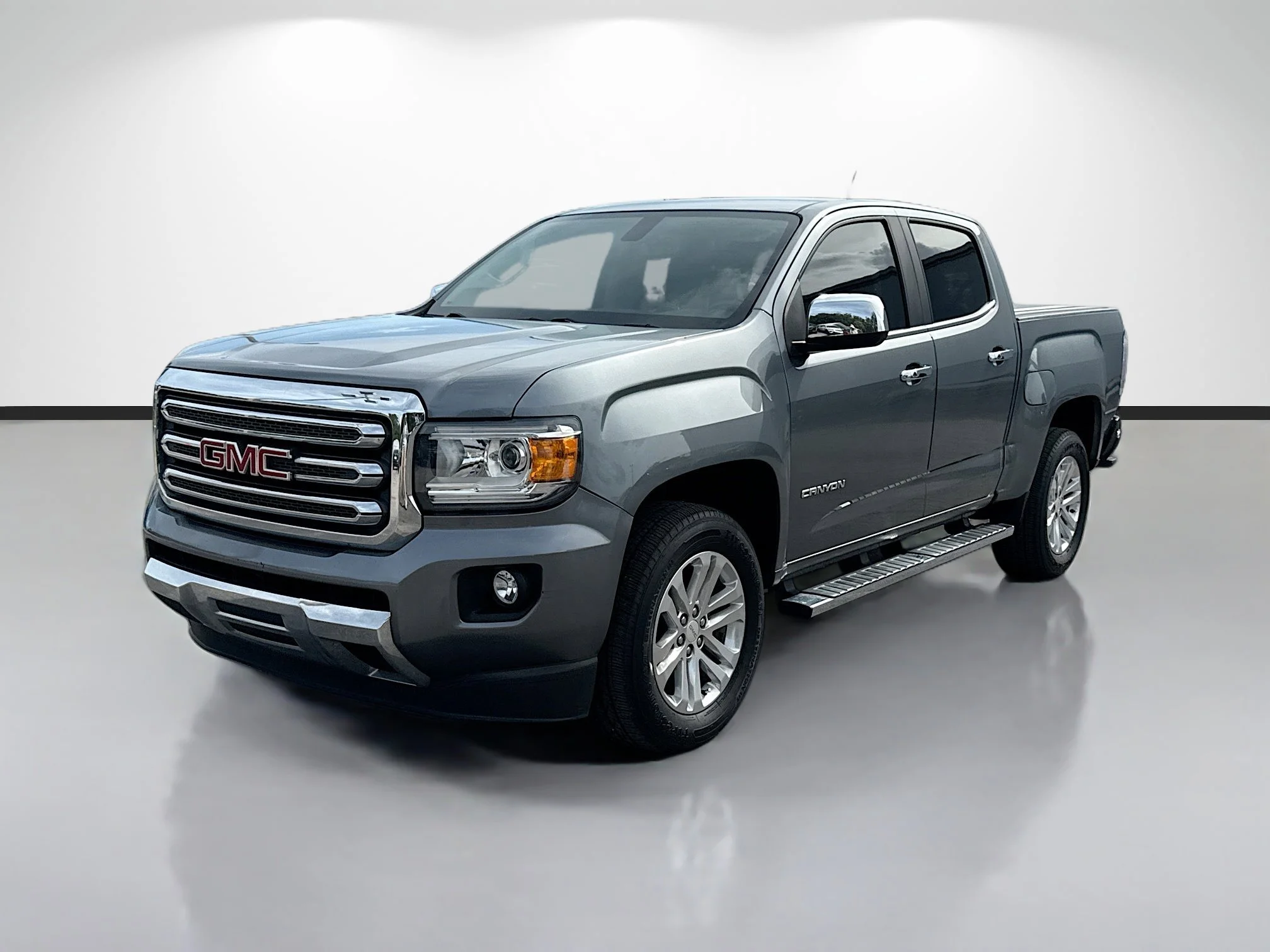 Used 2019 Satin Steel Metallic GMC 2WD SLT image 7
