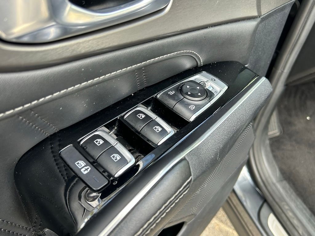2023 Kia Sorento SX - Photo 27