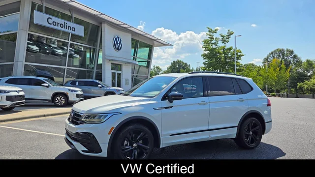2023 Volkswagen Tiguan SE R-Line Black