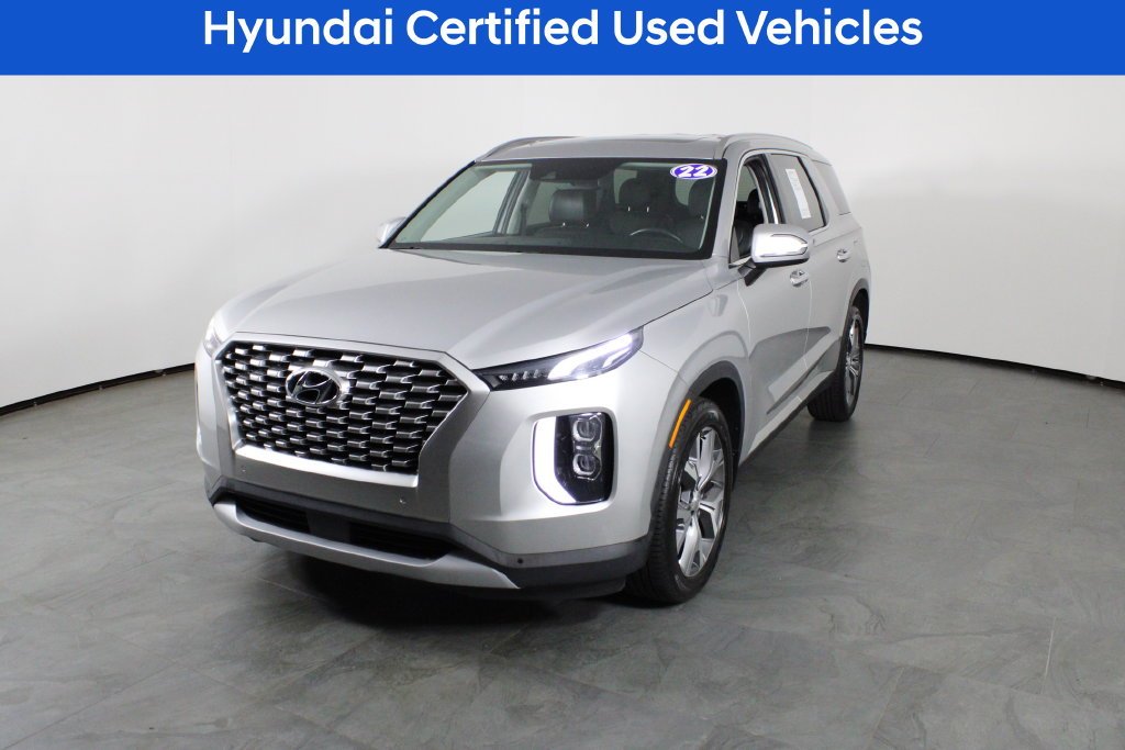 Certified Used 2022 Silver Hyundai SEL image 2