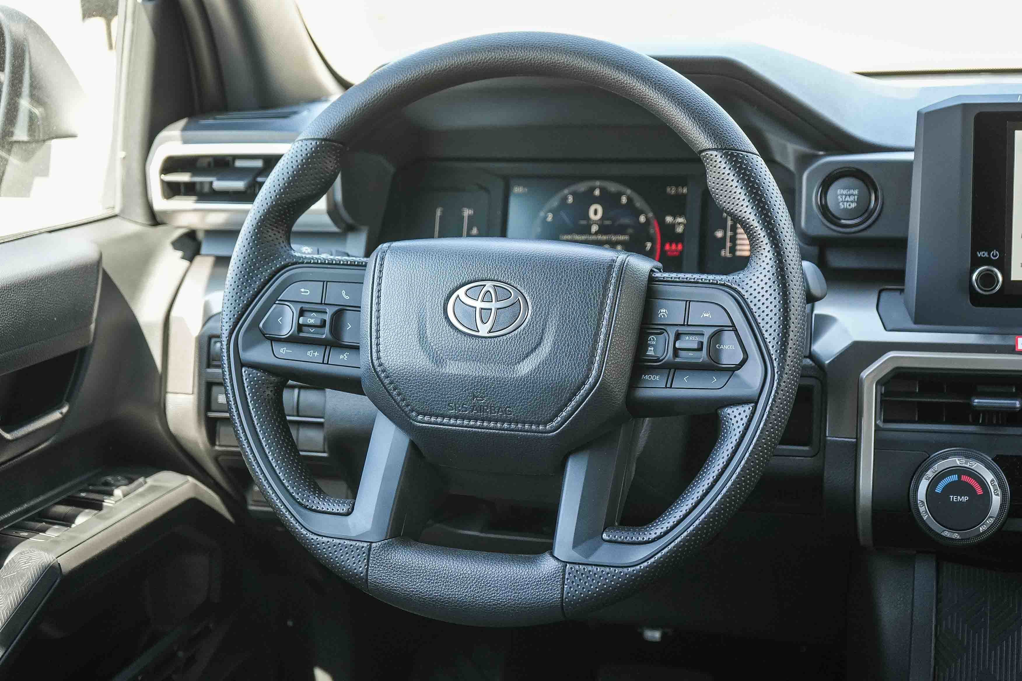2026 Toyota Tacoma SR5 - Photo 15