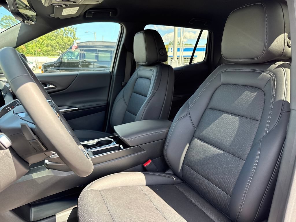 2027 Chevrolet Equinox LT - Photo 12