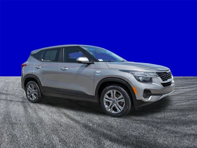 Certified Used 2021 Steel Gray Kia LX image 2