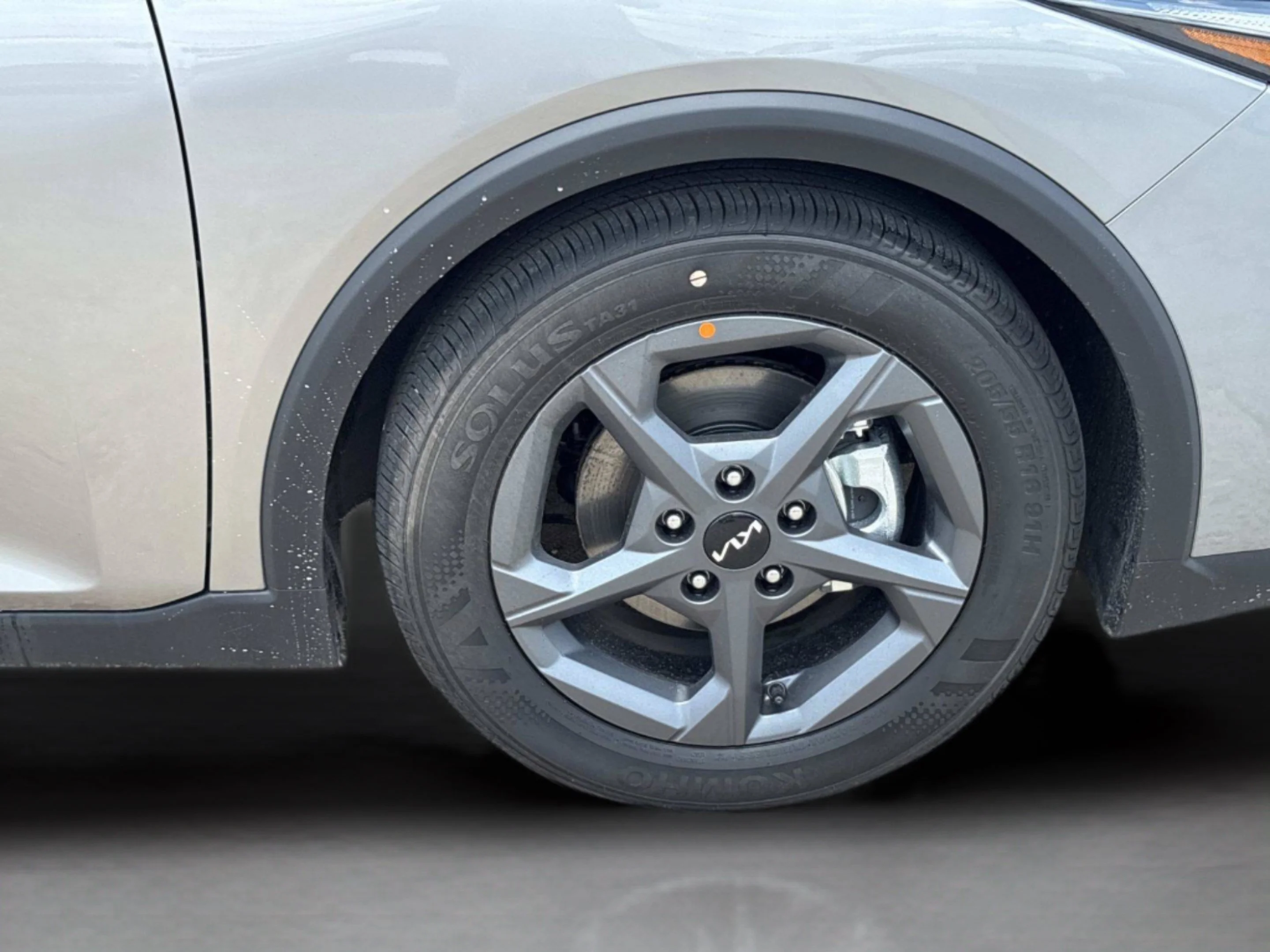 New 2026 Steel Gray Kia LXS image 9