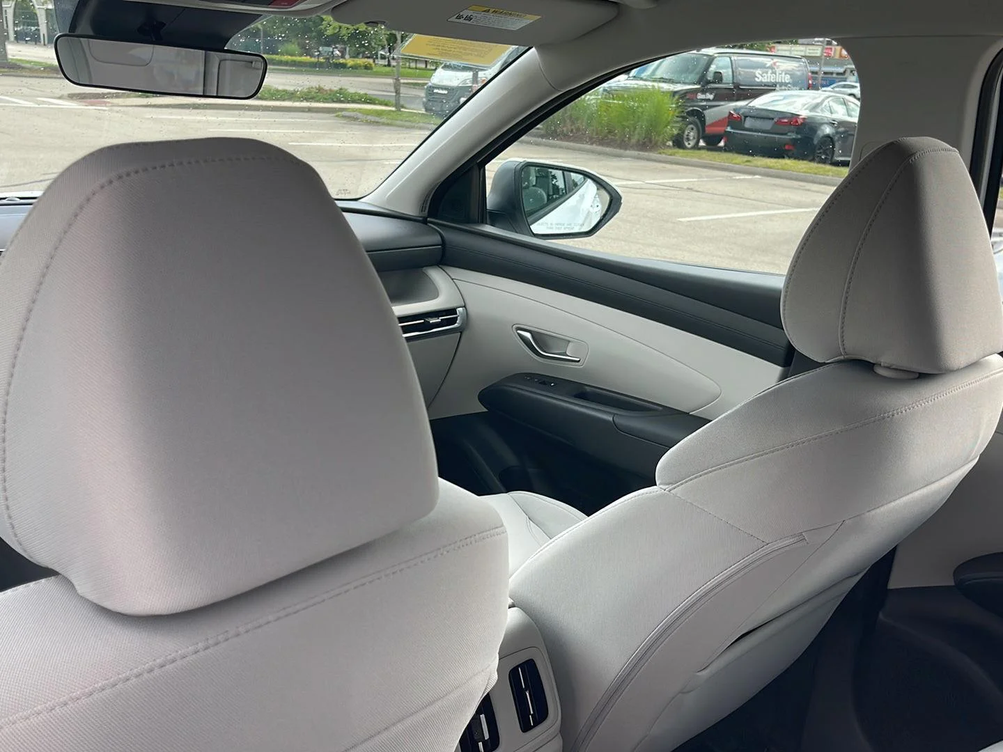 New 2026 Creamy White Pearl Hyundai Blue SE image 13