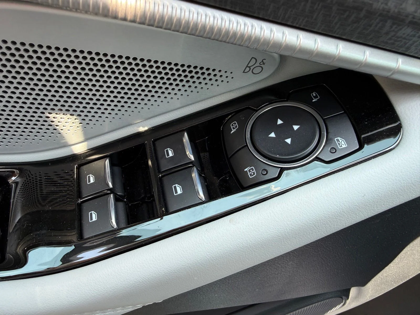 2026 Ford Explorer Platinum - Photo 25