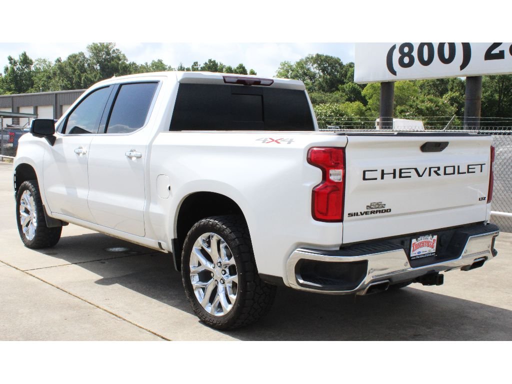 Used 2020 Iridescent Pearl Tricoat Chevrolet LTZ image 21