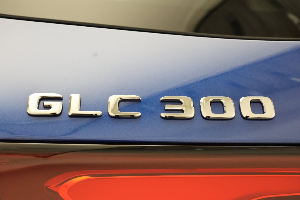 Certified Used 2026 Starling Blue Metallic Mercedes-Benz GLC 300 image 10